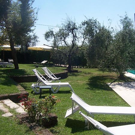 Agriturismo Le Due Querce Lazzeretto Exterior foto