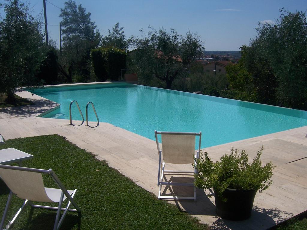 Agriturismo Le Due Querce Lazzeretto Exterior foto